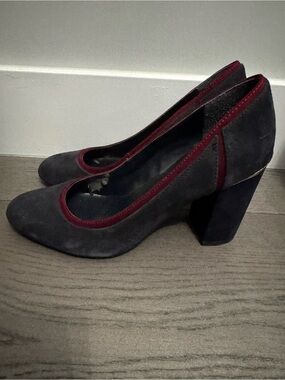 Tommy Hilfiger Gray Suede Block Heels with Burgundy Trim